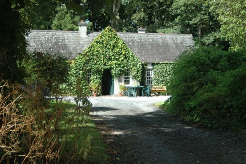 Birr Castle Demesne bothy